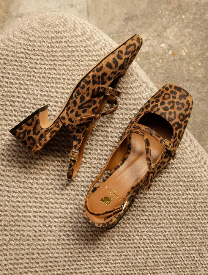 Bobbies Pumps and Mary Janes Becca Wild Leo 8211 Women