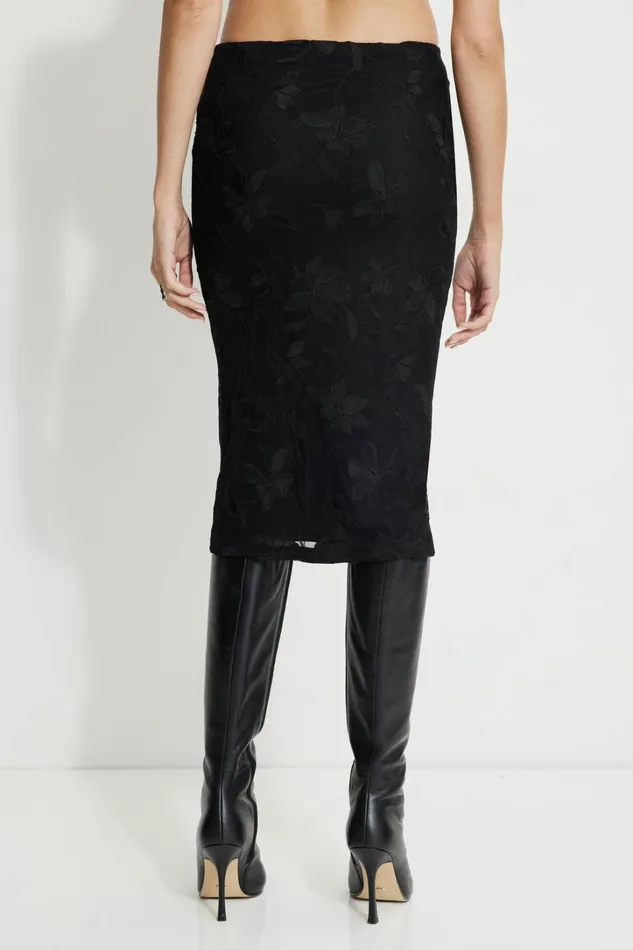 Dynamite Skirts and Skorts Women Alana Embroidered Midi Skirt Black