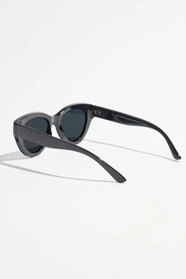 Dynamite Sunglasses Women Chunky CatEye Sunglasses Purple