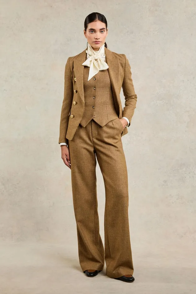 Holland Cooper Waistcoats Women Hampton Waistcoat Tawny Holland Cooper Waistcoats Women Hampton Waistcoat Tawny