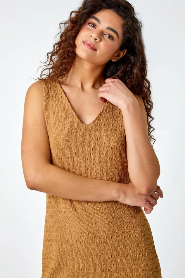 Women Biscuit Sleeveless Textured Midi Stretch Dress Roman Dresses
