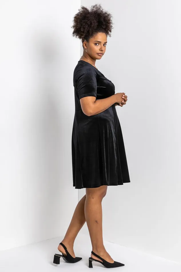 Women Black Curve Diamante Button Velvet Dress Roman Dresses