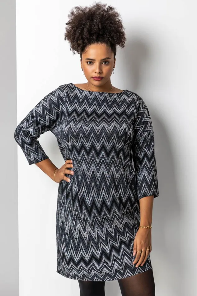 Women Silver Curve Zig Zag Print Shift Dress Roman Dresses